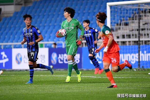 首战不顺：加维第44分钟伤退，佩德里替补登场